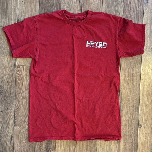 Red HEYBO Short Sleeve T-Shirt - Small - Picture 1 of 6